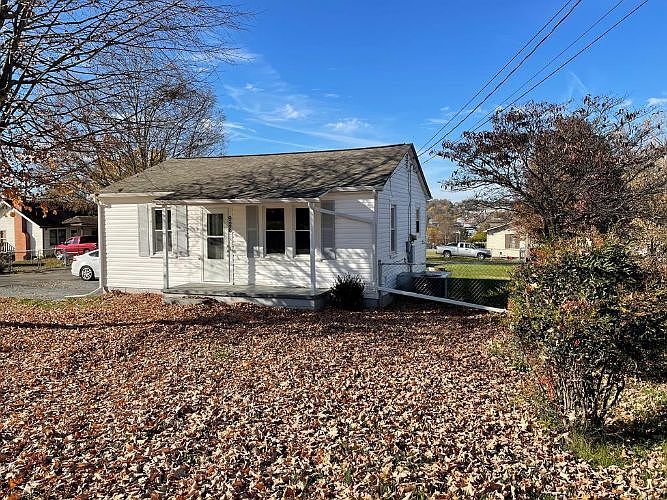 1st image of 926 Lennie Ave