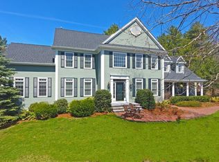 29 Eastmount Rd, Medfield, MA 02052