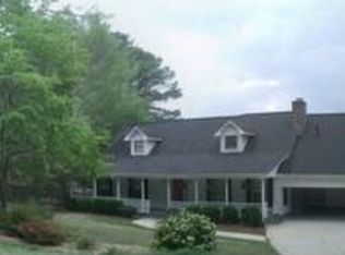 1075 Lakemont Dr, Gadsden, AL 35907