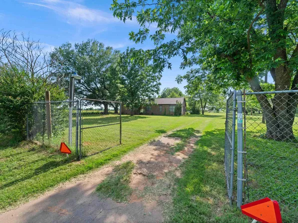 1189 County Road 3410, Jacksonville, TX 75766