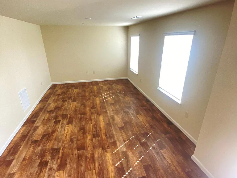 20 Skip Ln — Photo 7