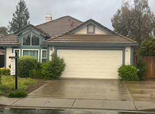 702 Owl Dr, Vacaville, CA