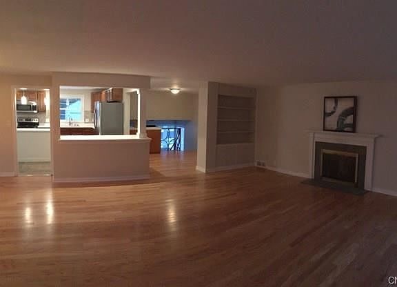 5th image of 316 Standish Dr