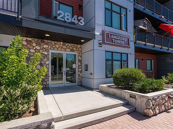 2nd image of 2843 Jacklin Rd #209