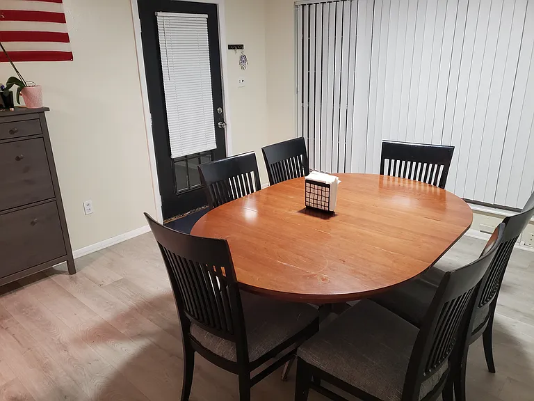 807 Evelyn Ct — Photo 4