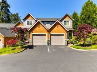 12806 Boones Ferry Rd, Lake Oswego, OR 97035