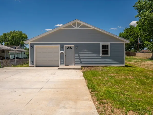 2853 Gladstone St, Dayton, OH 45439