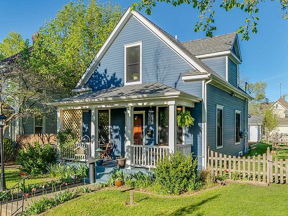2nd image of 808 Cottage Grove Ave