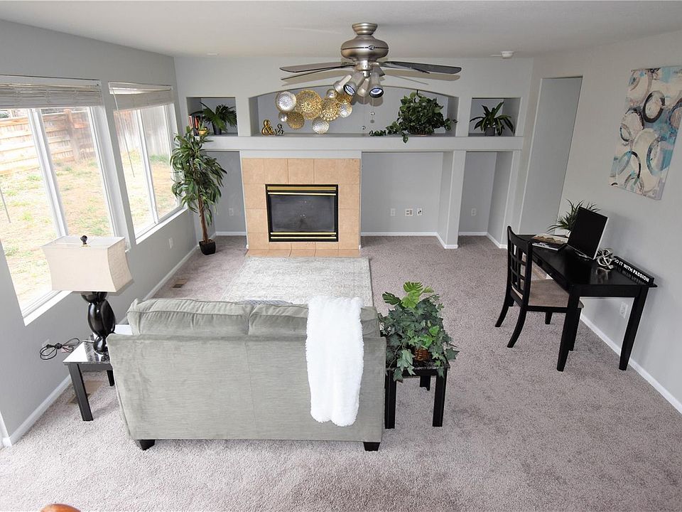 1st image of 15647 E 107th Way