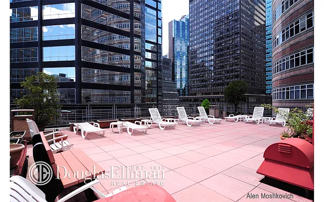 Rented by Douglas Elliman | media 20