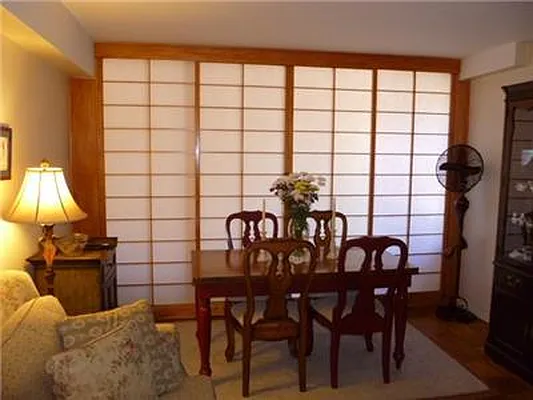 Sold by R New York | media 9