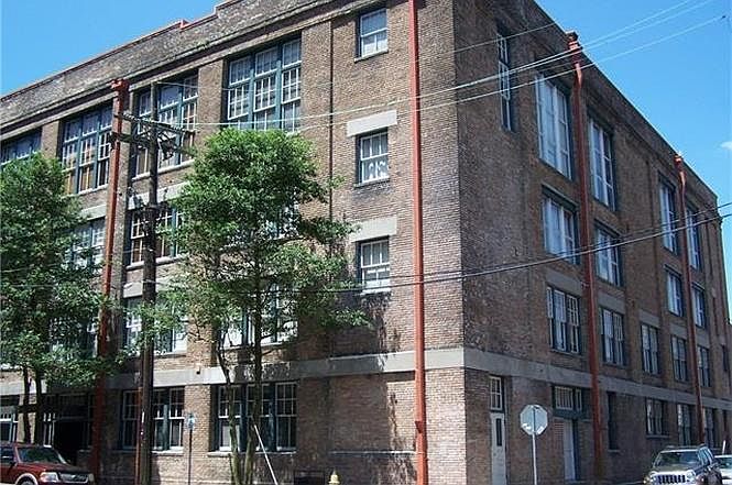 1st image of 1111 S Peters St APT 222