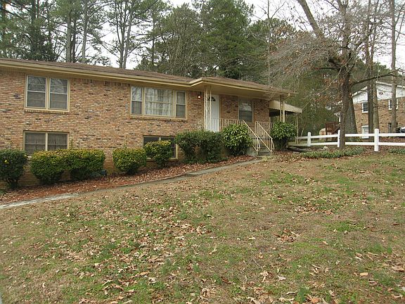 2nd image of 429 Norton Cir SE