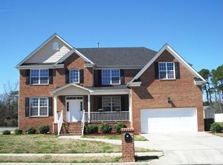 2241 Harton Ln, Chesapeake, VA 23323