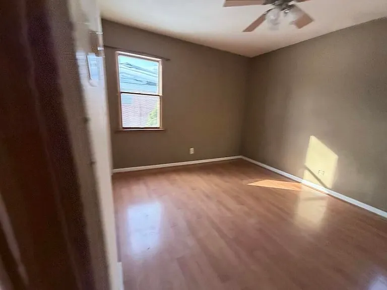 9722 W 136th Ln — Photo 14
