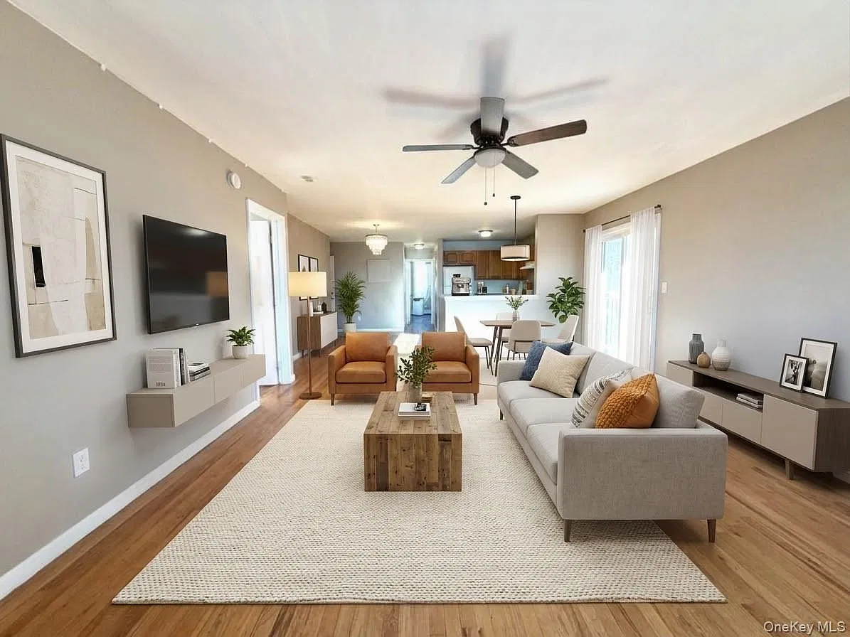 3 bed, 1.0 bath, 1120 sqft, $3,200 — Photo 1