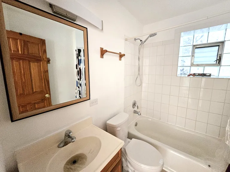 3402 S Aberdeen St #1F — Photo 6