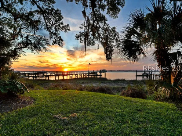 21 N Calibogue Cay Rd, Hilton Head Island, SC 29928