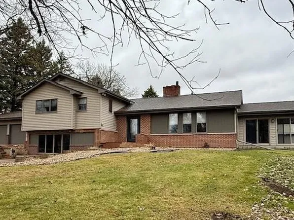 45722 County Road 15, Windom, MN 56101