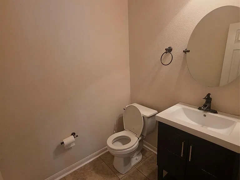 2715 Riverhollow Ln — Photo 21