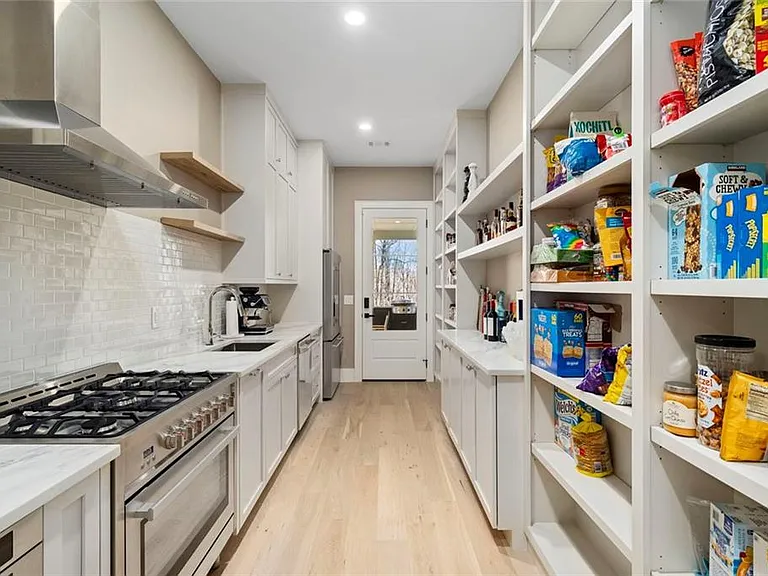 2309 Dinsmore Rd — Photo 31