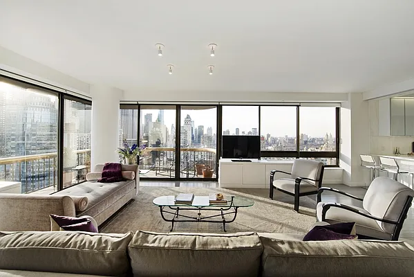 Sold by Nest Seekers International | media 54