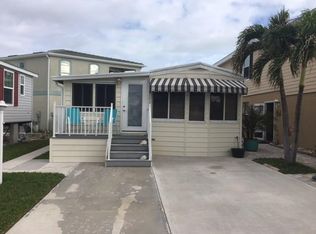 225 Nettles Blvd, Jensen Beach, FL 34957