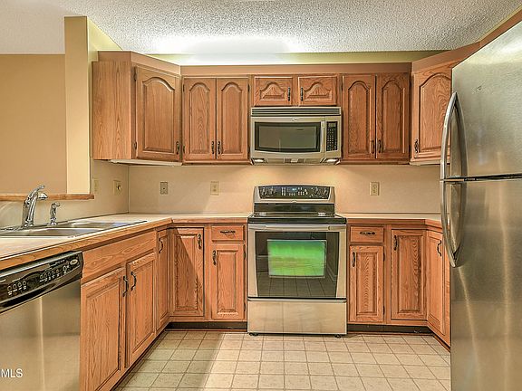 4th image of 248 Willowbend Dr #248