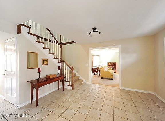 2nd image of 509 W Kingsley Dr