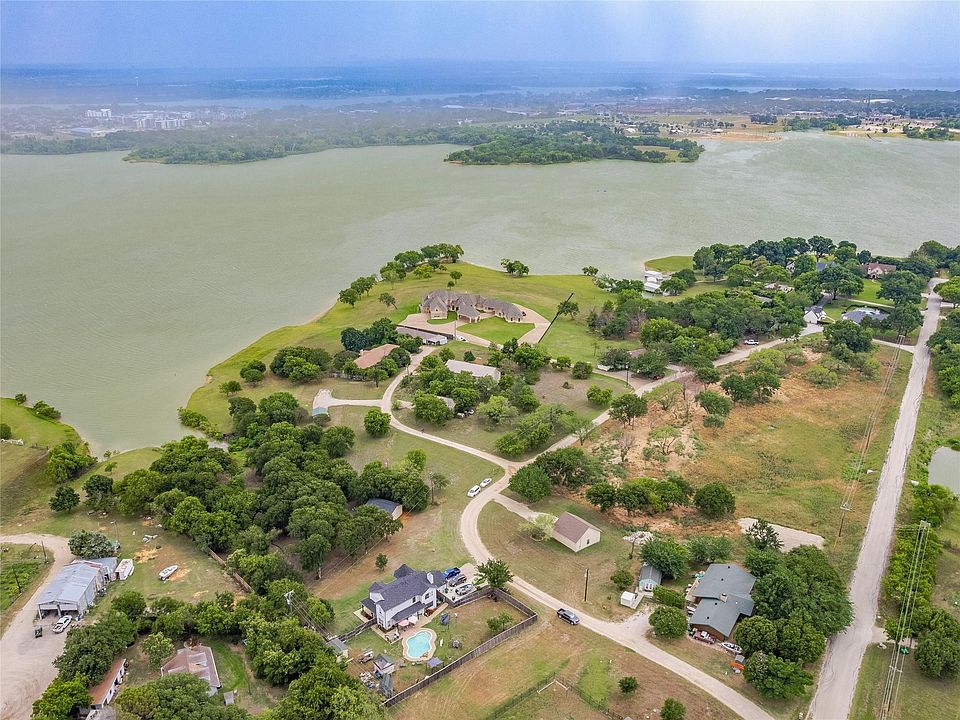 1st image of Loneta Ln
