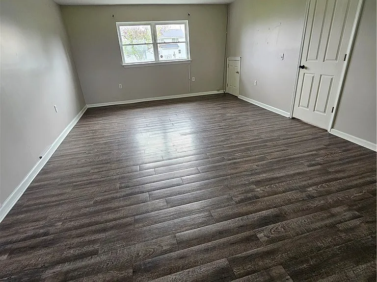 8127 Schell Ave — Photo 12