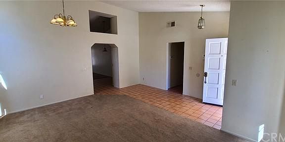 5th image of 2981 La Vista Ave