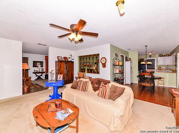 5th image of 10231 Plumas Dr