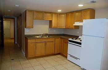 4th image of 5034 W Warwick Ave