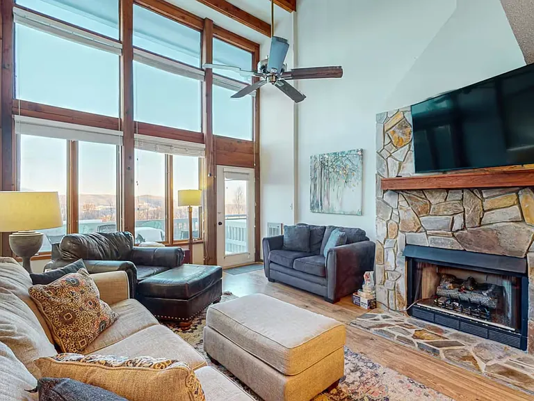 395 Skyleaf Dr #C-15 — Photo 11