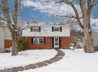 460 Rainier Dr, Pittsburgh, PA