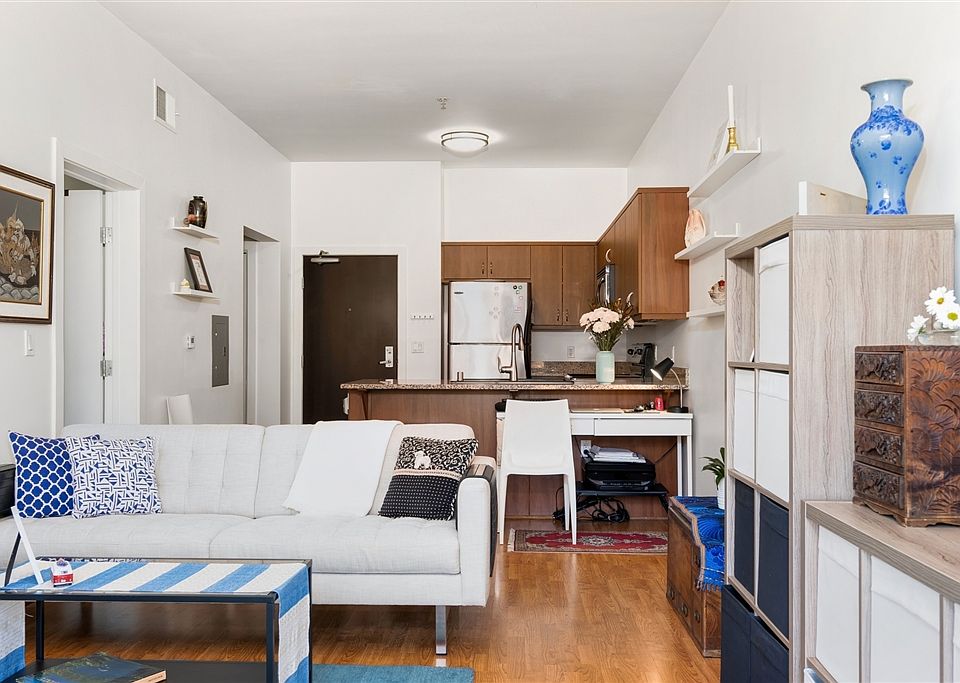 1st image of 889 Date St Unit 306