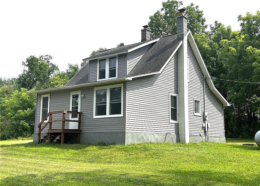 W16881 State Highway 121, Hixton, WI 54635 | Zillow