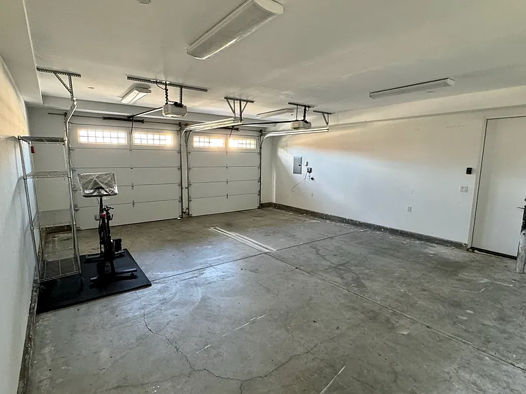 2214 Elden Ave #B — Photo 6