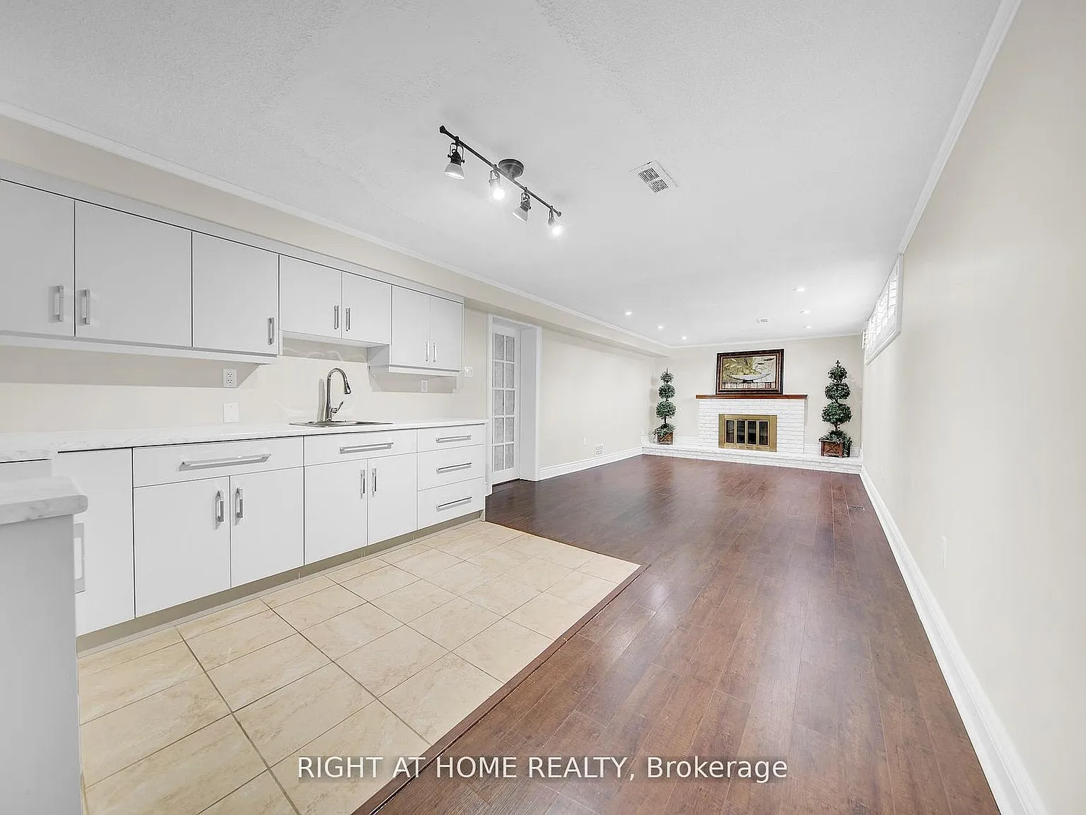 2 bed, $2,200 — Photo 2