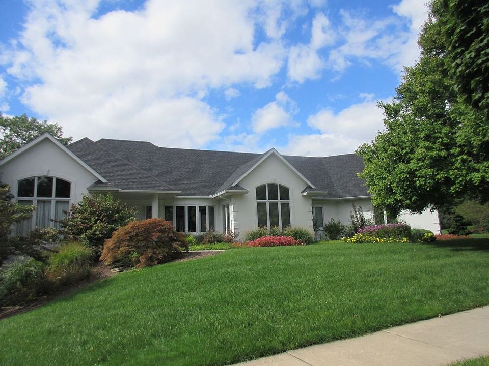 1st image of 1507 Heathfield Dr NE
