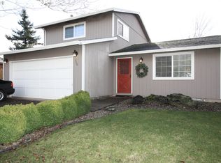 706 Oak St, Molalla, OR 97038