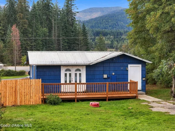 660 Maple Ave, Priest River, ID 83856