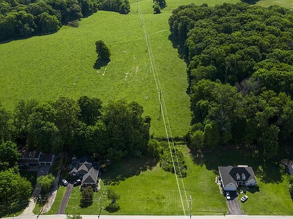 4th image of 310 Autumn Ridge Rd