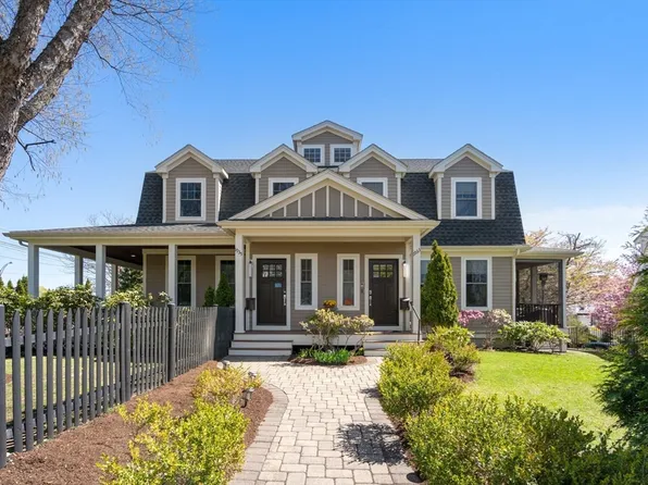 1935 Commonwealth Ave #1935, Auburndale, MA 02466