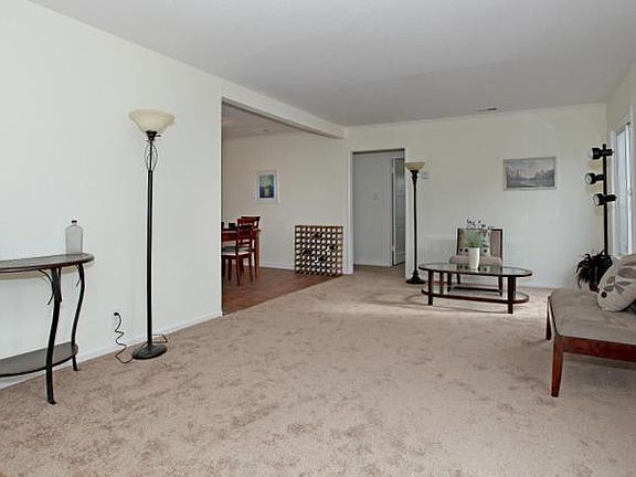 5th image of 152 Abelia Way