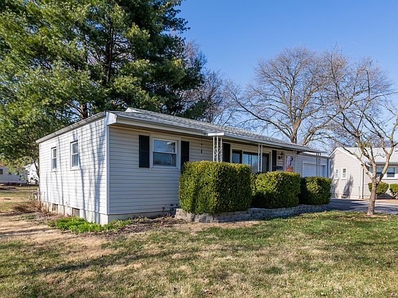 2nd image of 6 Florentine Ct