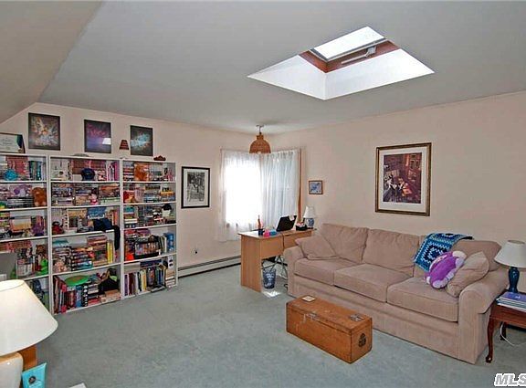 5th image of 44 Bushwick St