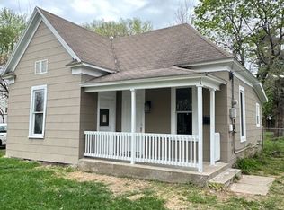 2216 N Rogers Ave, Springfield, MO 65803