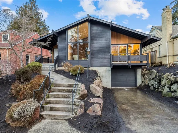 3530 43rd Avenue W, Seattle, WA 98199